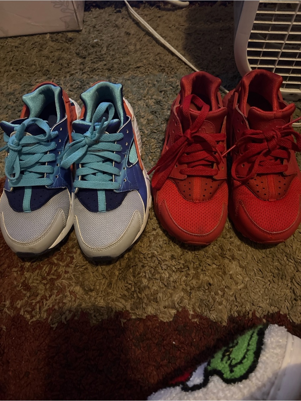 Nike Huaraches in Blue Multi and Red